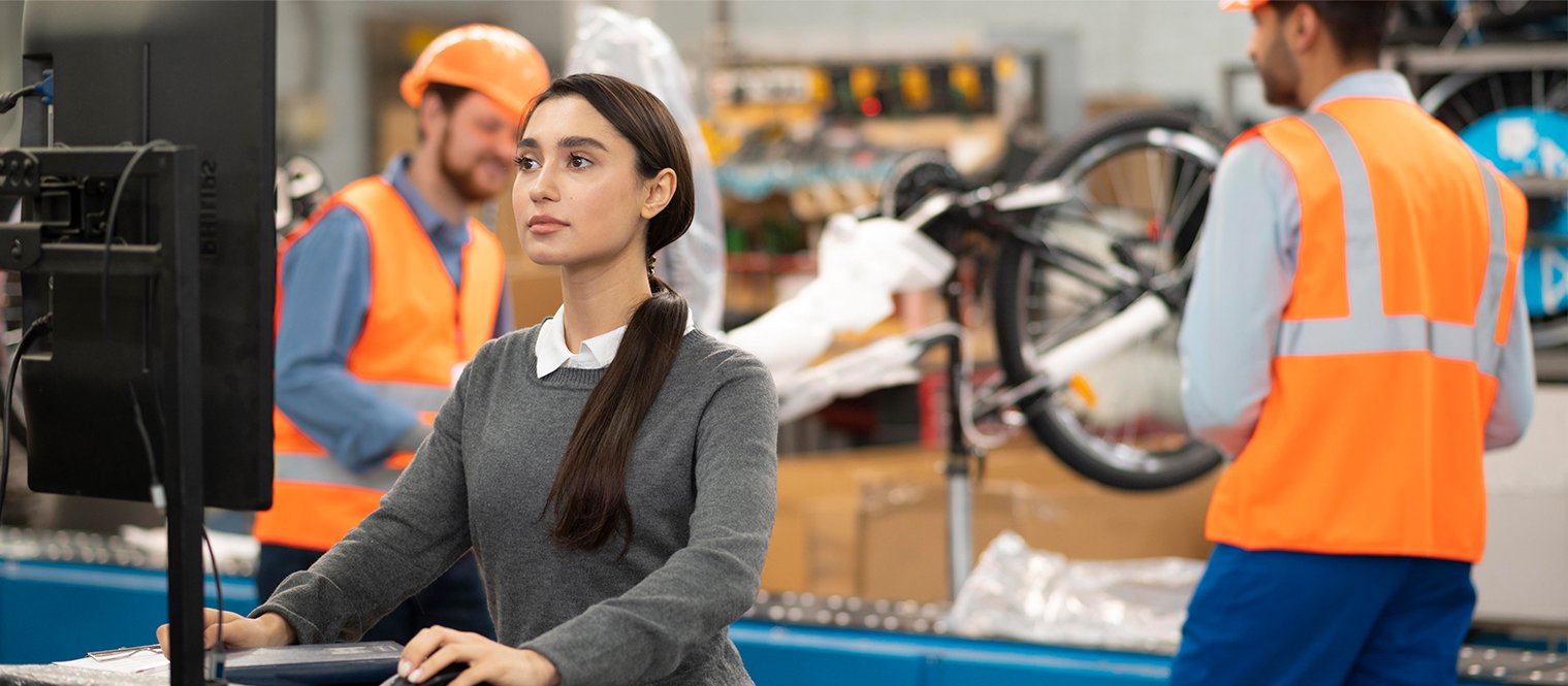 Closing the Productivity Gap with the Ideal HCM Software for All Manufacturing Industries